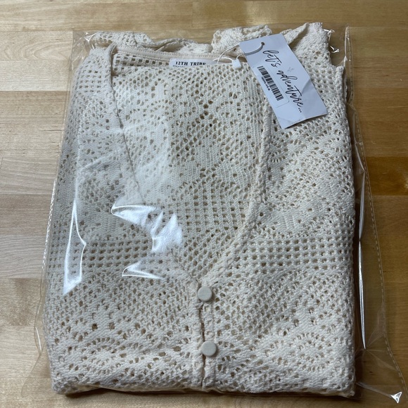 12th Tribe Women’s Serene Natural Crochet Top Size Medium - Picture 11 of 12